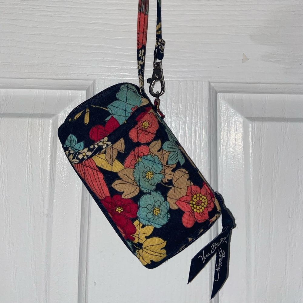 Vera Bradley Happy Snails phone wallet